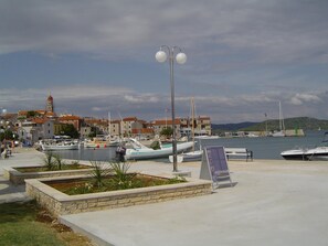 Marina - Apartment direkt am Meer mit Anlegeplatz by Interhome (Murter/Betina)