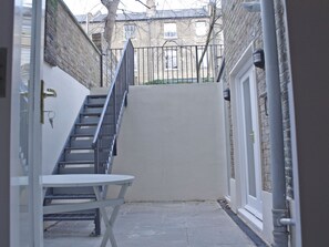 Interior - in London by Interhome (London)