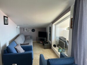 TV, fireplace - mit Balkon und herrlichem Meerblick by Interhome (Trogir/Okrug Donji)