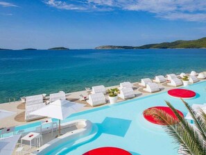Pool - Appartement im Dachgeschoss mit Balkon by Interhome (Šibenik)