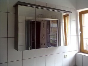 Bathroom - Chalet mit Sauna by Interhome (Sankt Margarethen im Lungau)