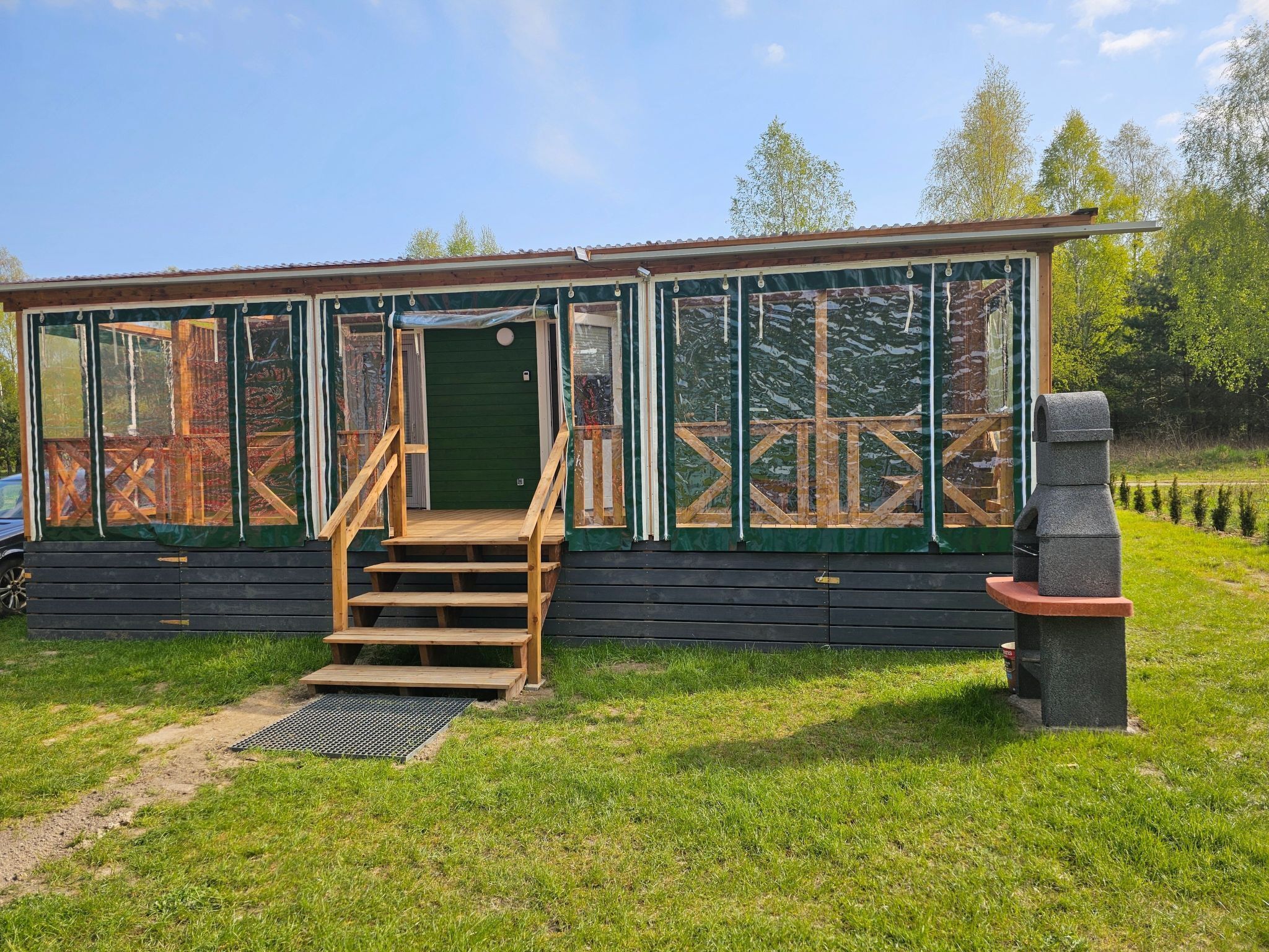 المنشأة من الخارج