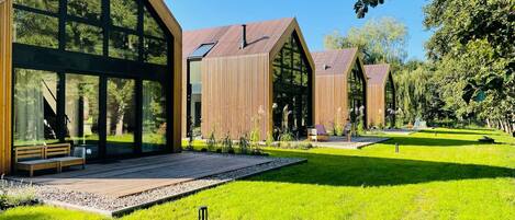 المنشأة من الخارج