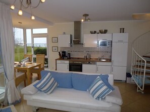 TV - mit großer Terrasse und herrlicher Aussicht by Interhome (Rerik)