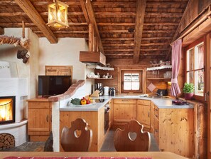 Fridge, microwave, oven, dishwasher - im Almdorf in Flachau by Interhome (Flachau)