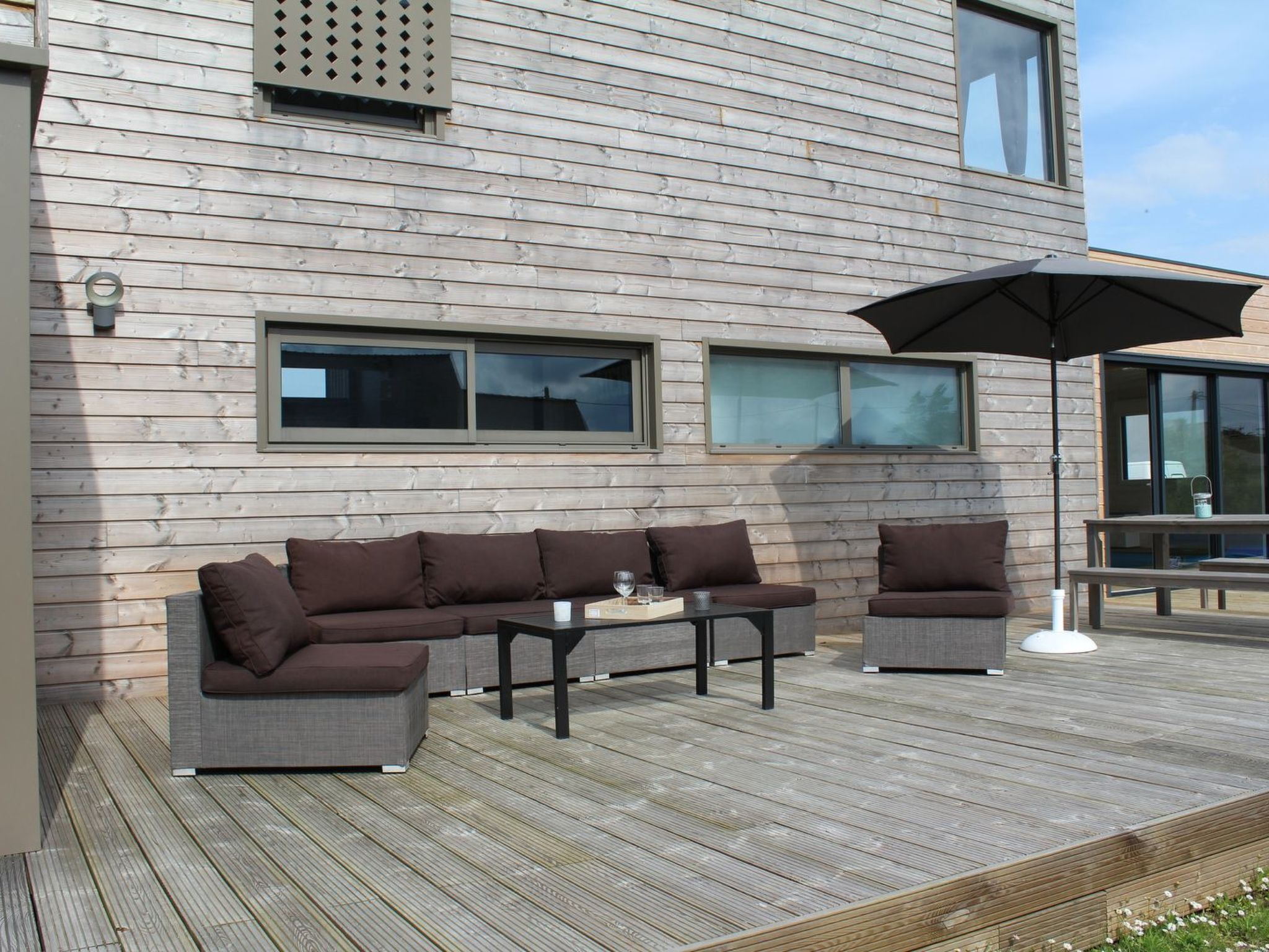 屋外ダイニングエリア