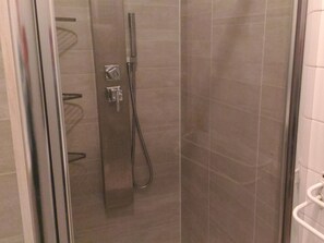 Bathroom - Ebenerdige Ferienwohnung für vier Personen by Interhome (Saint Cyprien)