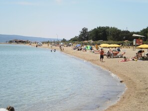 Beach - Moderne Ferienwohnung in Omiš mit Terrasse und G by Interhome (Omiš)