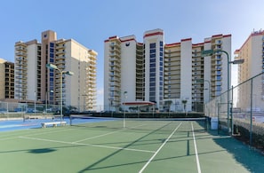 Tennis court - Phoenix III 3159 (Orange Beach)