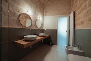 Bathroom - Endea Suite Rooms & Lounge SPA  (Matera)