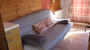 TV, DVD player - Chalet "Le Clos de Cluny". by Interhome (Saint Sorlin d'Arves)