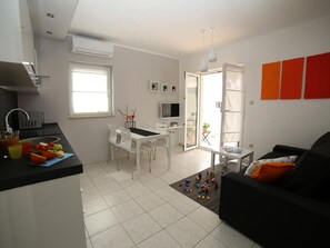 TV - Wohnung "Pusteblume" mit Terrasse by Interhome (Fažana)