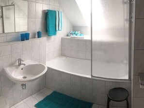 Towels - mit Balkon und Bergblick by Interhome (Langfurth)