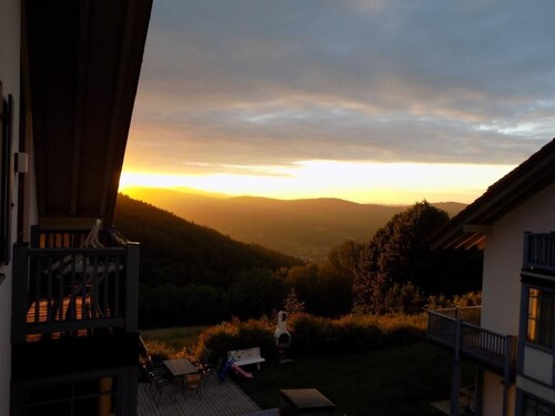 mit Balkon und Bergblick by Interhome
