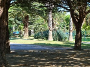 Property grounds - Wohnung "Clos 220" mit Blick auf das Wasser by Interhome (Saint Cyprien)