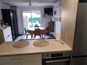 Dining - "Clos Saint-Cyprien" by Interhome (Saint Cyprien)