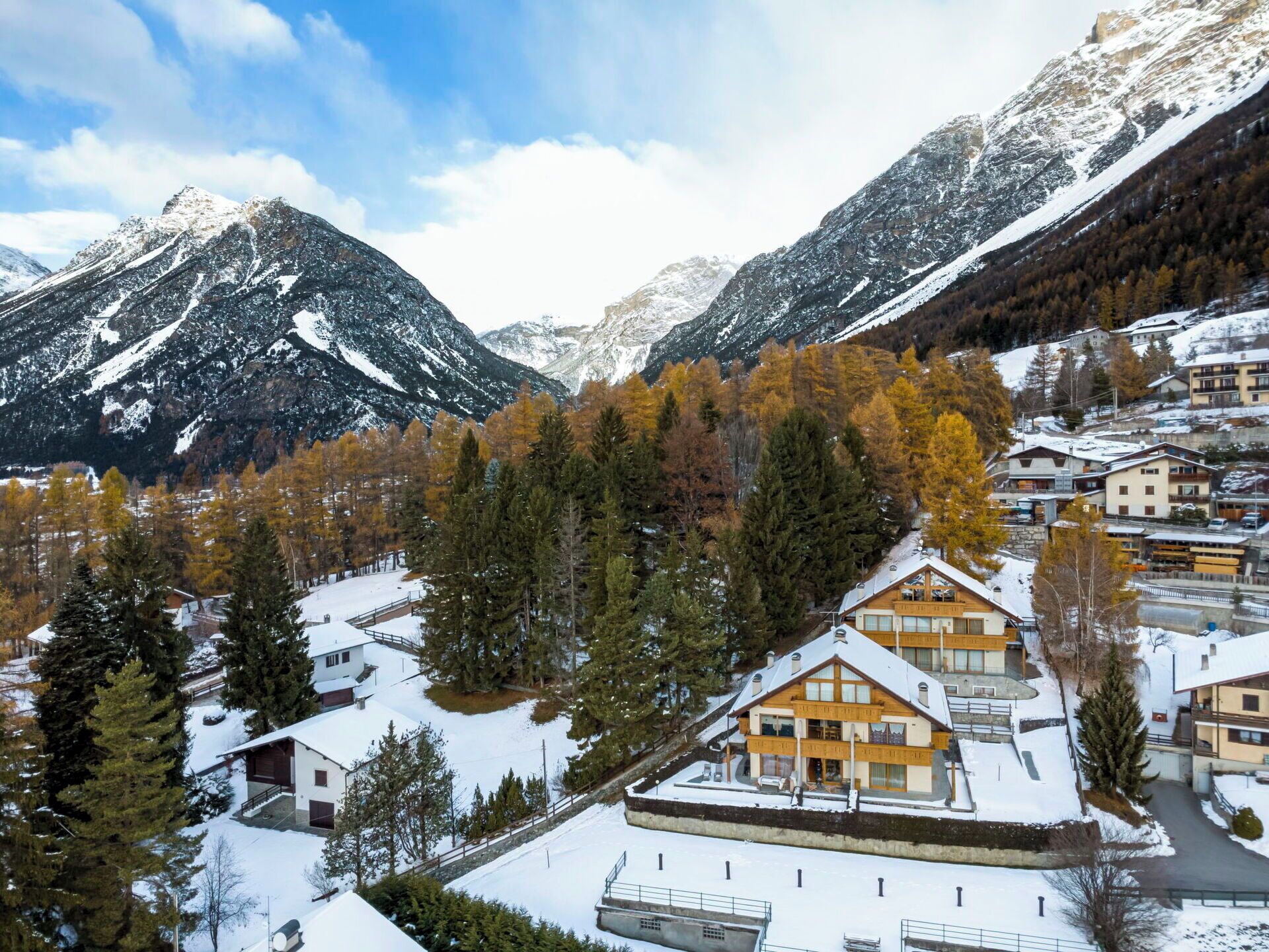 Bergforms, Berg, Gebirge, Schnee, Hügel, Haus, Hochland, Bergstation, Senke, Winter