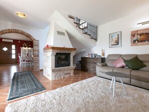 Fireplace - Villa Shirin by Interhome (Fabci)