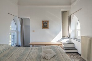 Free WiFi - Stunning private villa for 4 guests with A/C, WIFI, terrace and panoramic view (Genoa)