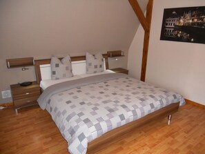 2 bedrooms, Internet