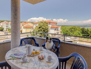 Outdoor dining - Moderne, komfortable Wohnung nahe Kap Kamenjak by Interhome (Pula/Premantura)