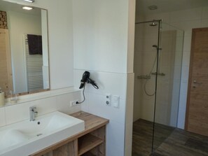 Towels - Traunstein by Interhome (Altmünster)