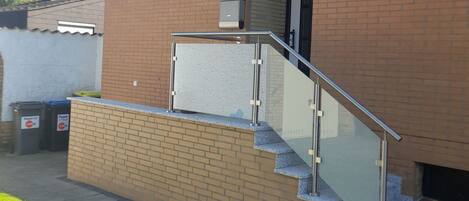 تفاصيل الفندق من الخارج