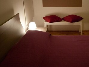 Room - in Zentrumsnähe mit Balkon by Interhome (Bokordici)