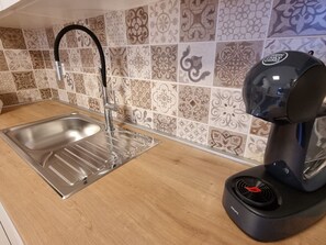 Fridge, microwave, oven, dishwasher - in Zentrumsnähe mit Balkon by Interhome (Bokordici)