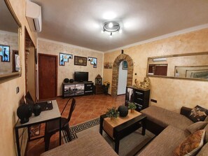 TV - Wohnung 'Ivaana' mit Privatparkplatz by Interhome (Rovinj)