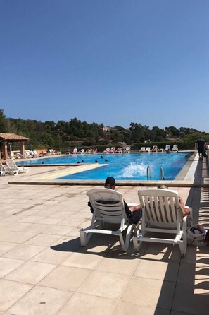 Pool - Les Issambres Charmes et Confort by Interhome (Les Issambres)