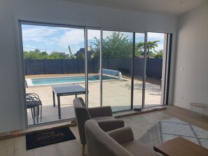 A heated pool - neues Haus in Meeresnähe mit beheiztem Pool by Interhome (Fouesnant)
