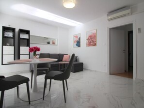 Interior - Sabina A4 by Interhome (Poreč)