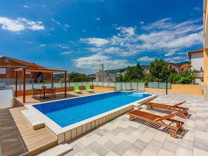 A heated pool - Wohnung in Novi Vinodolski mit Eigenem Balkon by Interhome (Novi Vinodolski)