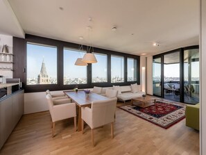 Interior - Skyflats City View by Interhome (Vienna)
