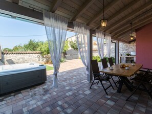 Outdoor dining - Casa Arsini by Interhome (Dracevac)
