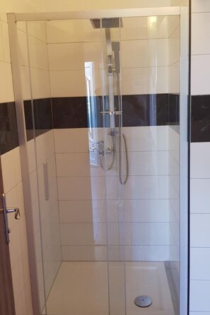 Towels - Gemütliches Appartement in Umag mit Garten by Interhome (Umag)