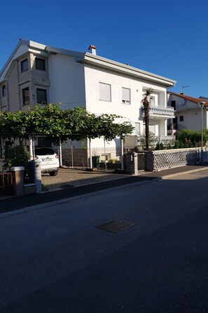 Exterior - Gemütliches Appartement in Umag mit Garten by Interhome (Umag)