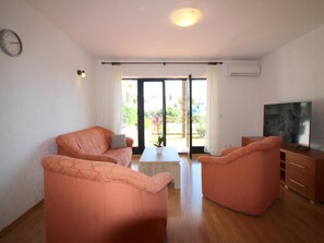 TV - Apartment Palma by Interhome (Poreč)