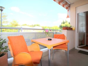 Outdoor dining - Apartment Vojka by Interhome (Poreč)