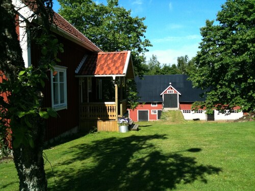 Kleines Ferienhaus auf dem Gelände eines Bauernhof by Interhome
