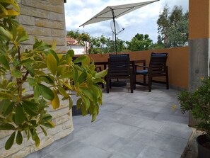 Outdoor dining - Schönes Apartment in Banjole mit Terrasse by Interhome (Pula/Banjole)