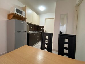 Fridge, microwave, oven, dishwasher - Harrison by Interhome (Vodice)