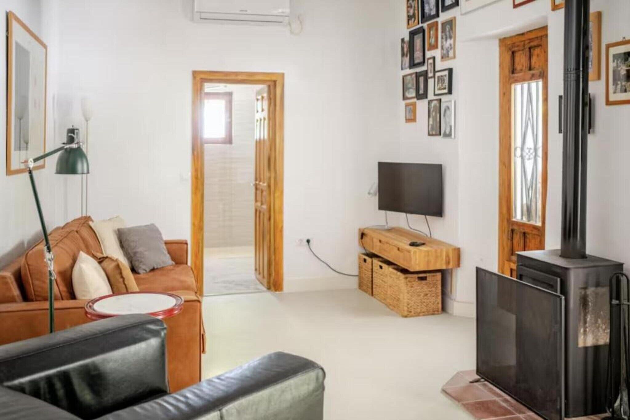 Villa Mit 5 Schlafzimmern, Swimmingpool, Swimjet Und Jacuzzi - Comares