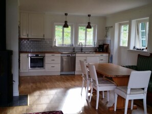 Fridge, microwave, oven, dishwasher - Die Nord- und Südanlage - für einen perfekten Urlaub by Interhome (Vetlanda)