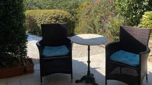 Terrace/patio - Villa 'Haute Vue', mit toller Aussicht, WiFi und AC by Interhome (Montauroux)