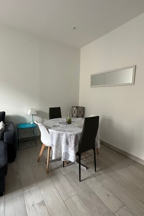Dining - Clovis - Sehr schönes, gemütliches Apartment mit privater Garage by Interhome (Sarlat-la-Canéda)