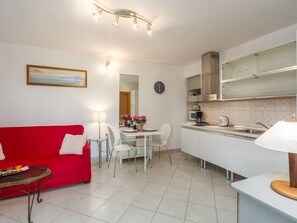 TV - Pineta 1 by Interhome (Poreč)