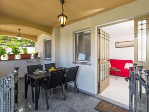 Outdoor dining - Pineta 1 by Interhome (Poreč)