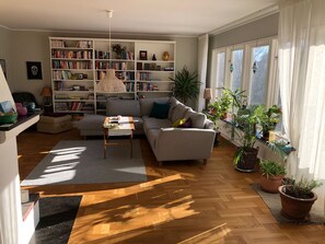 Tv och eldstad